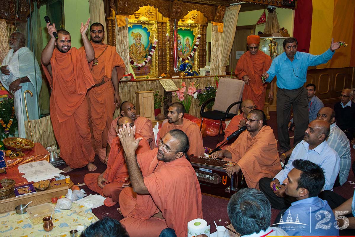 ©1987-2017 SKS Swaminarayan Temple East London